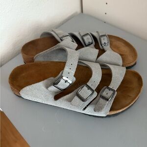 Birkenstock women’s sandals size 8, gray